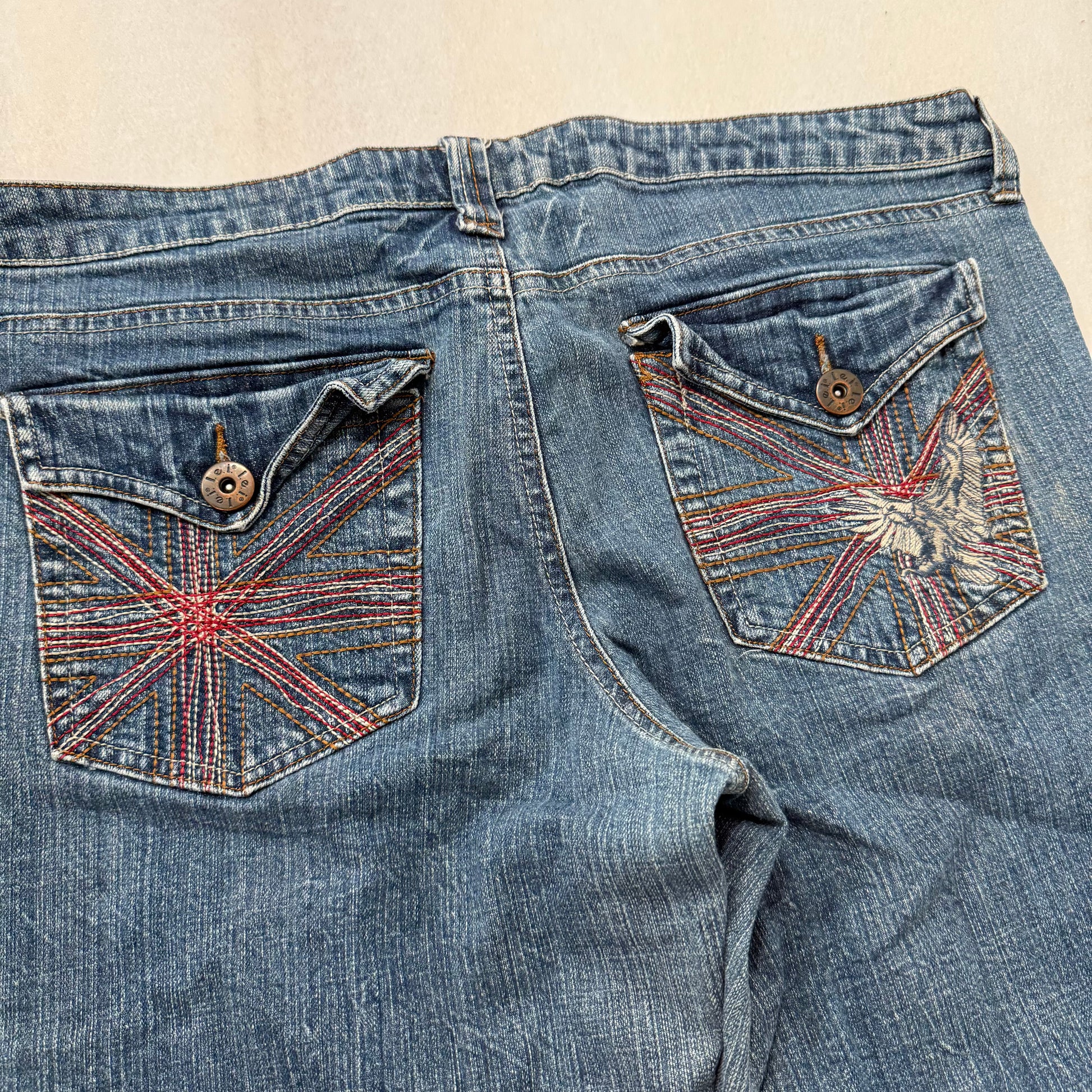 Vintage Chelsea Low Rise Blue Denim Jeans with Back Pocket Embroidery Size 15 - Clean Curriculums 