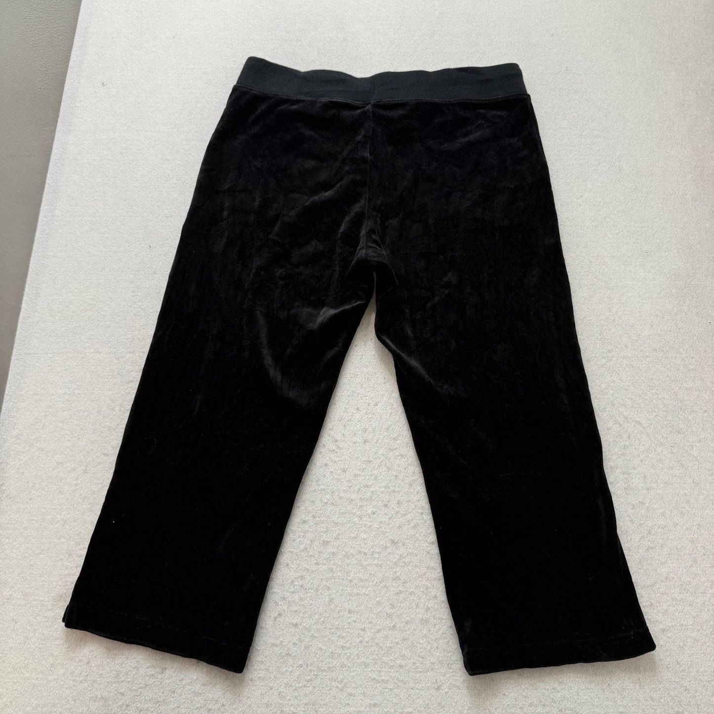 2003 Vintage Juicy Couture Women's Jet Black Velour Capris Pants Pockets Size M