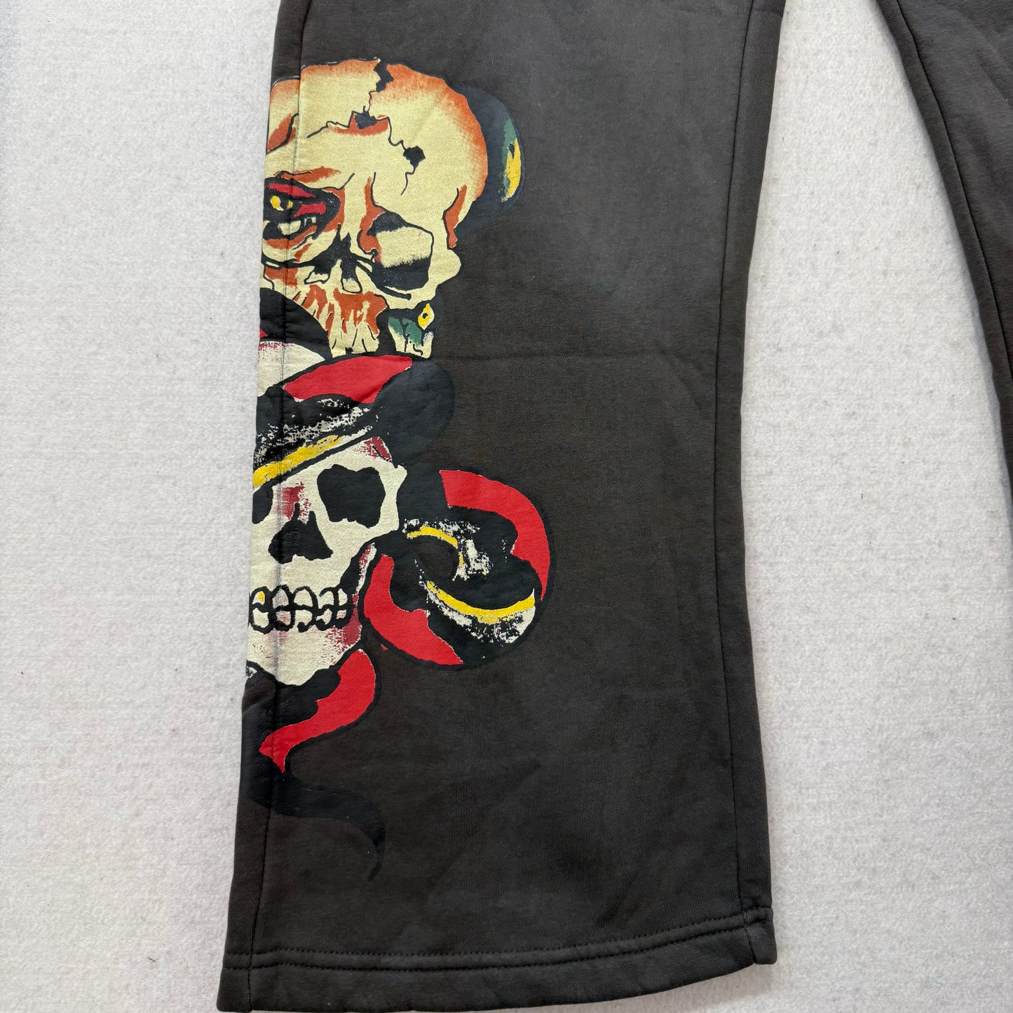Ed Hardy men’s Black Tracksuit Set Zip-Up Hoodie & Drawstring Pants Size M