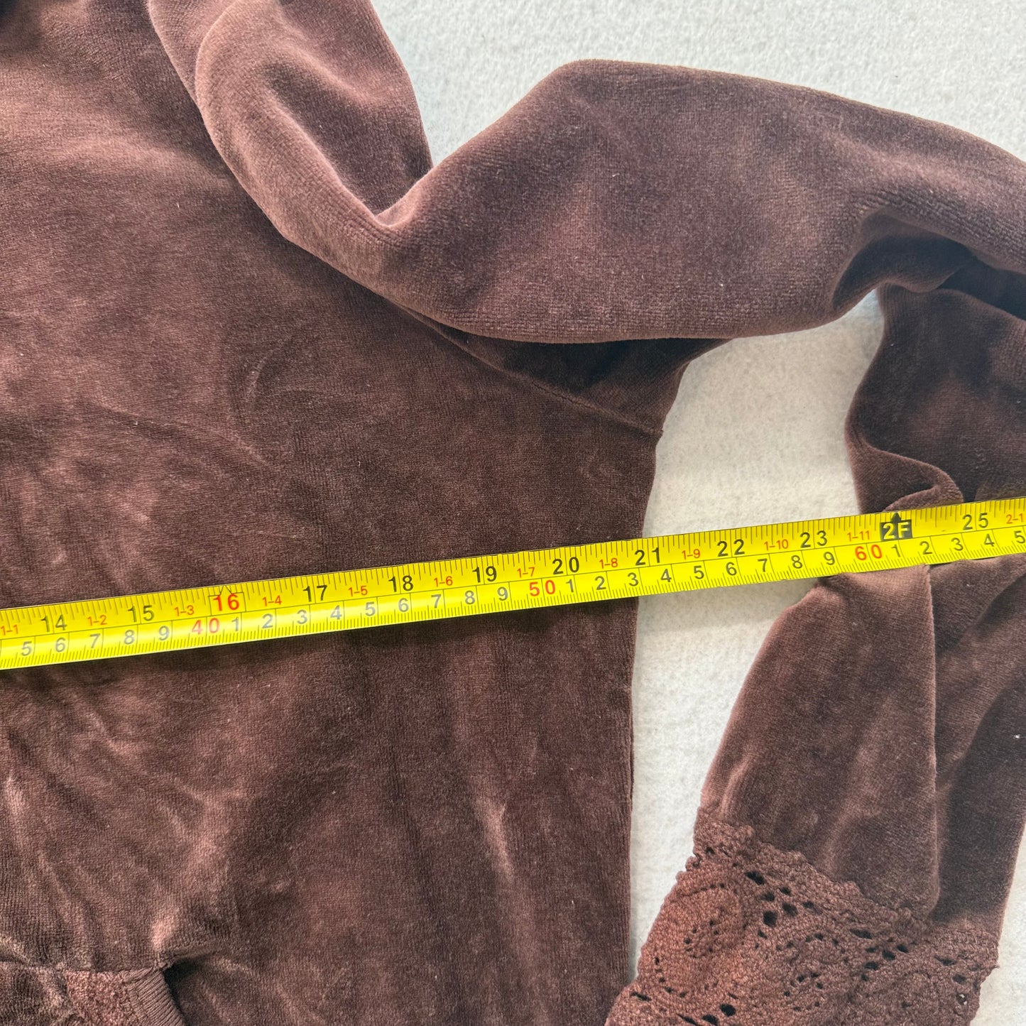 Juicy Couture Women's Dark Brown Velour Zip-Up Hoodie Lace Cuffs Pocket Size XL