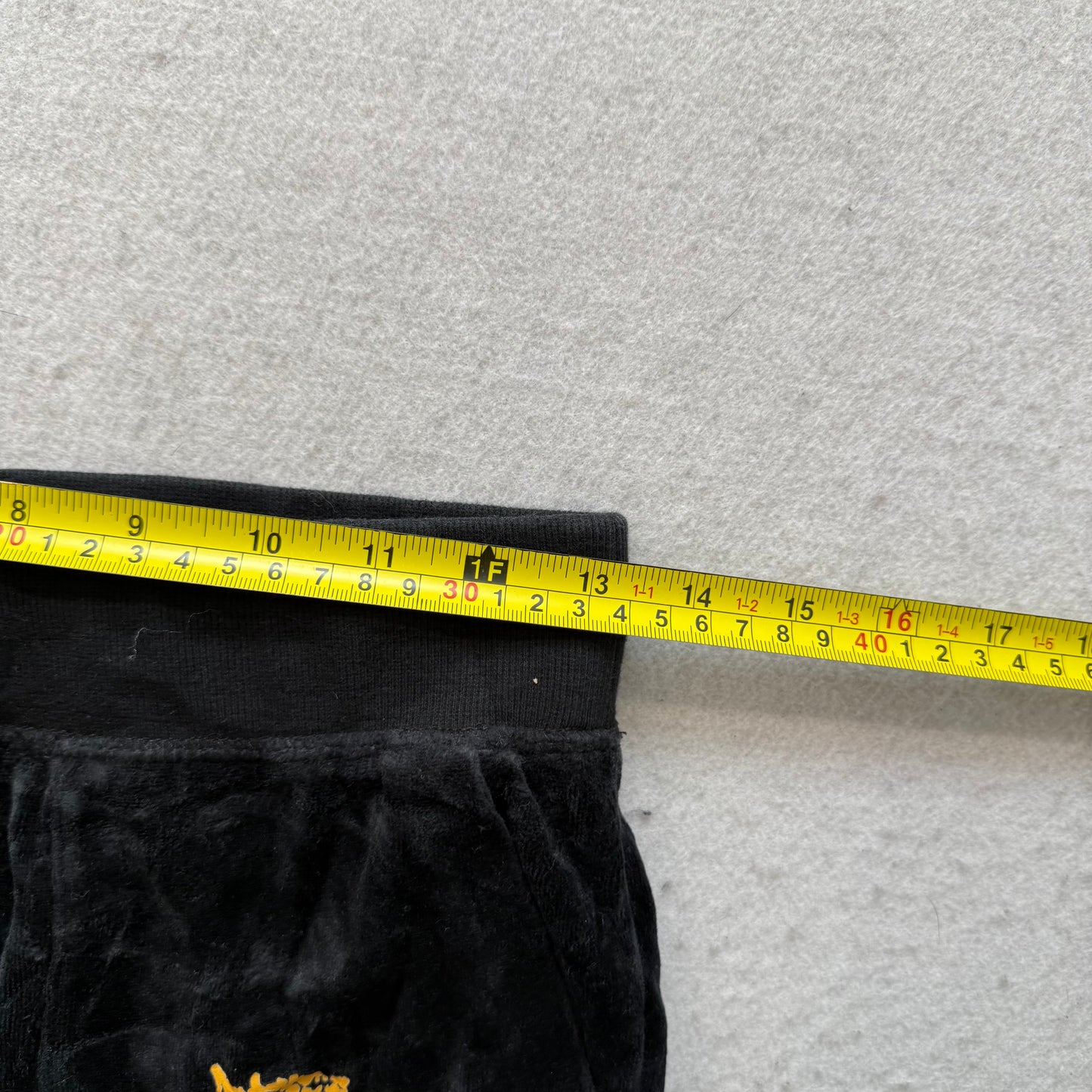 Vintage Juicy Couture Women's Black Velour Flared Leg Track Pant Dog Logo Size S