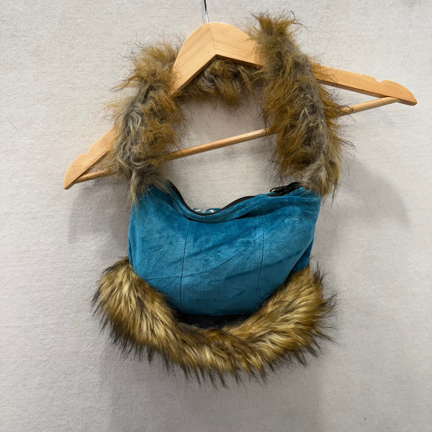 Juicy Couture Teal Blue Velour Casual Wear Embroider Faux Fur Shoulder Tote Bag
