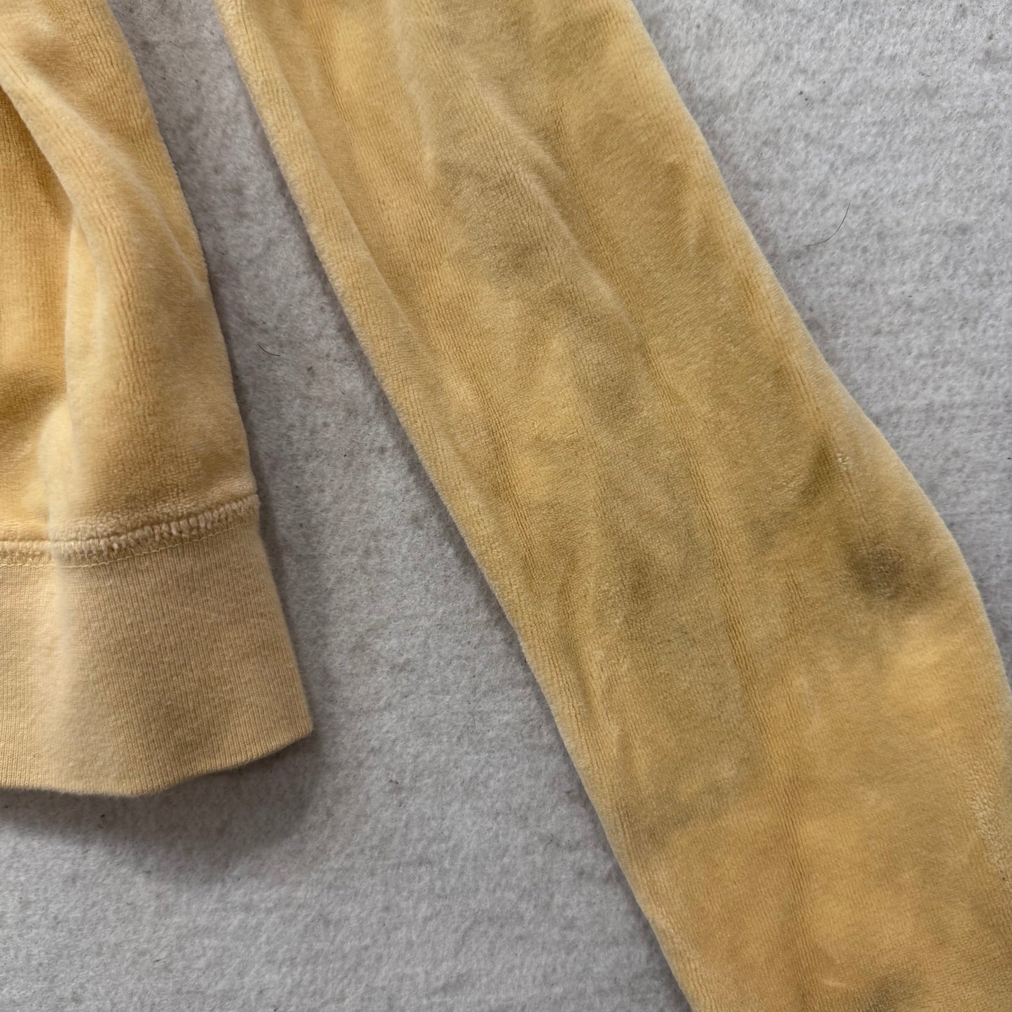 2003 Vintage Juicy Couture Women's Honey Mustard Velour Full Zip Hoodie Size M