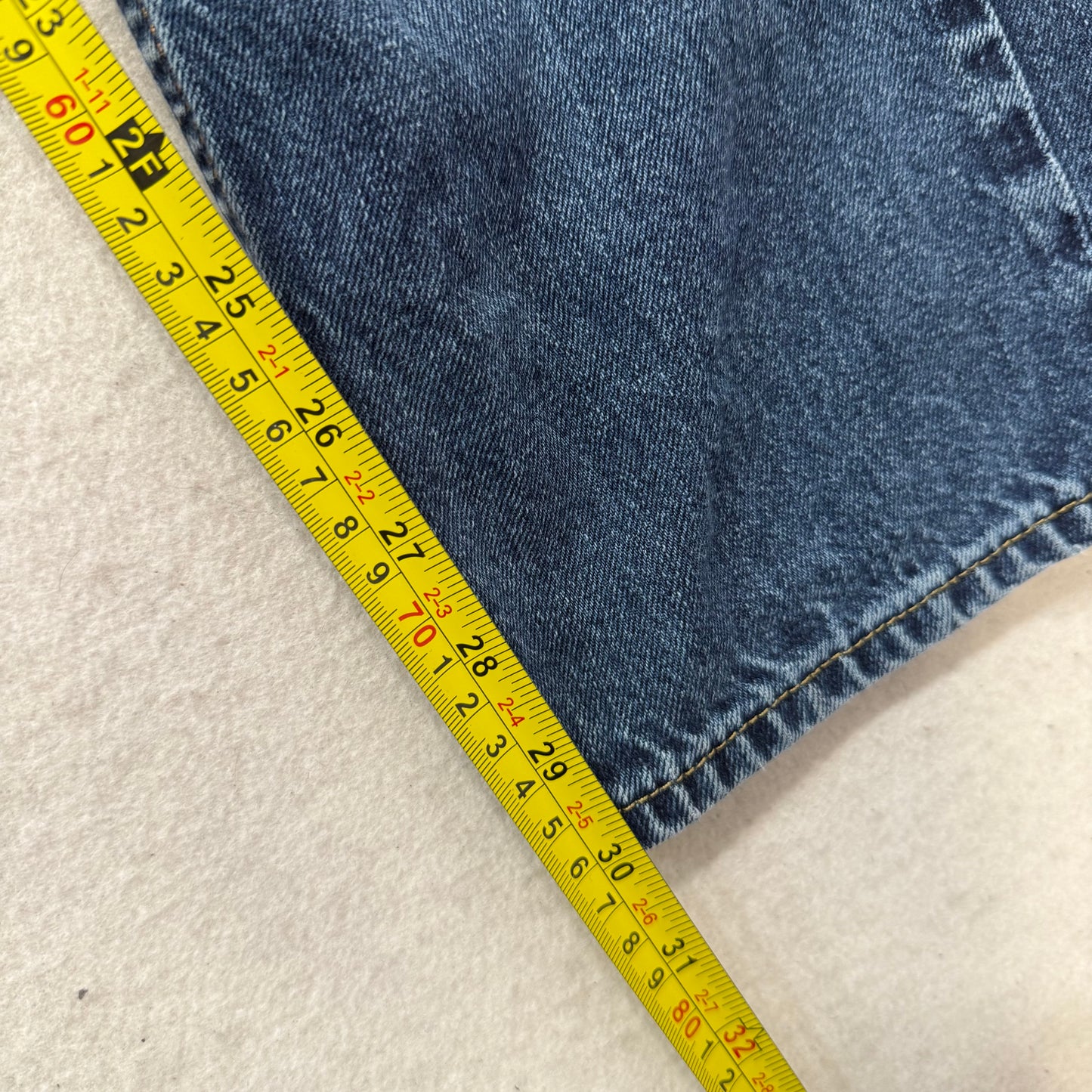 Hollister Mens Medium Wash Blue Denim Straight Leg Jeans 5-Pocket Design Size 32