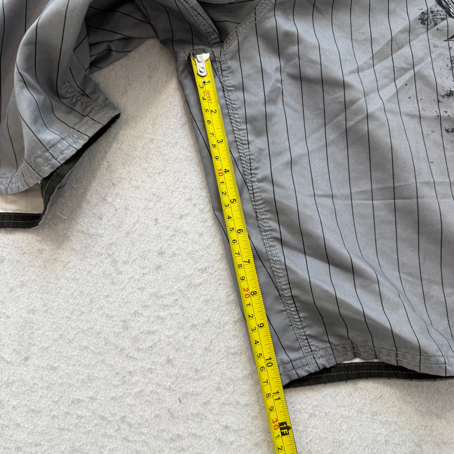 Mossimo Supply Men Gray Pinstripe Skull Graphic Swim Shorts Board Trunks Size 36