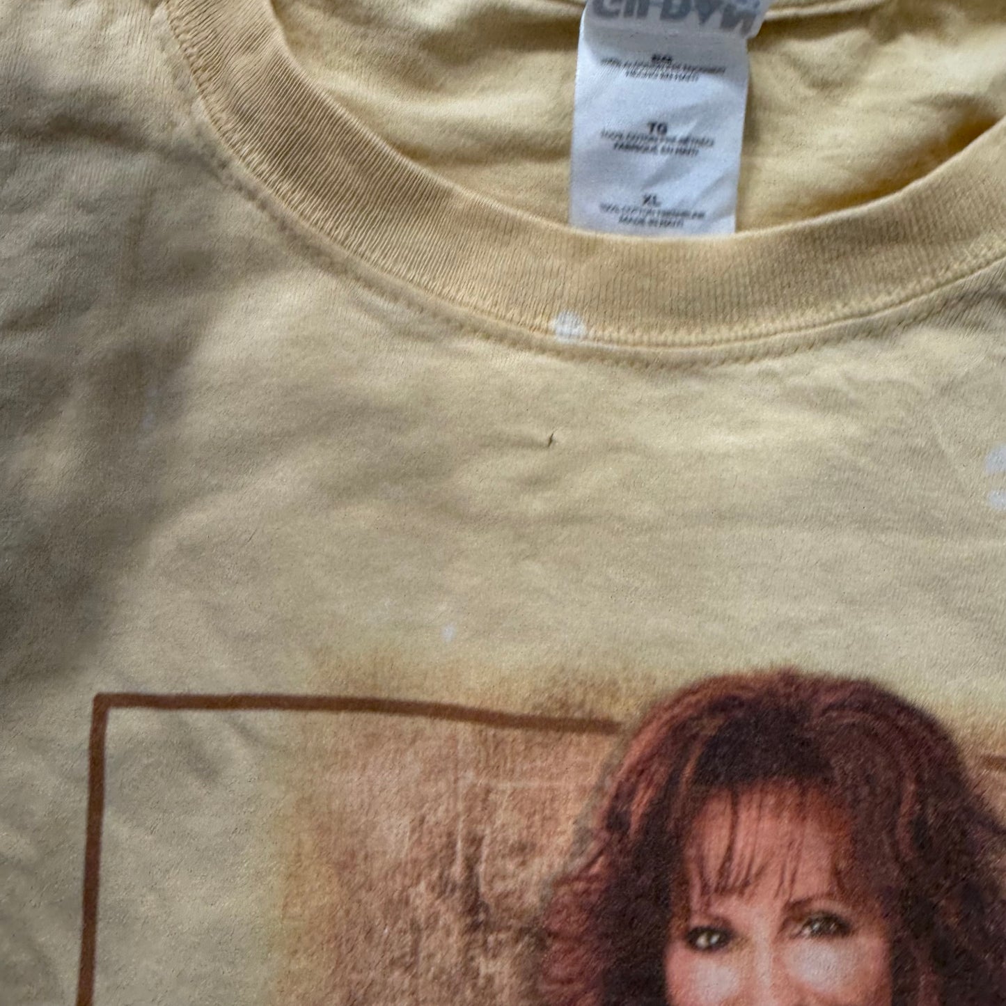 Reba Yellow Graphic T-Shirt Reba On Tour Back Print 100% Cotton Size XL