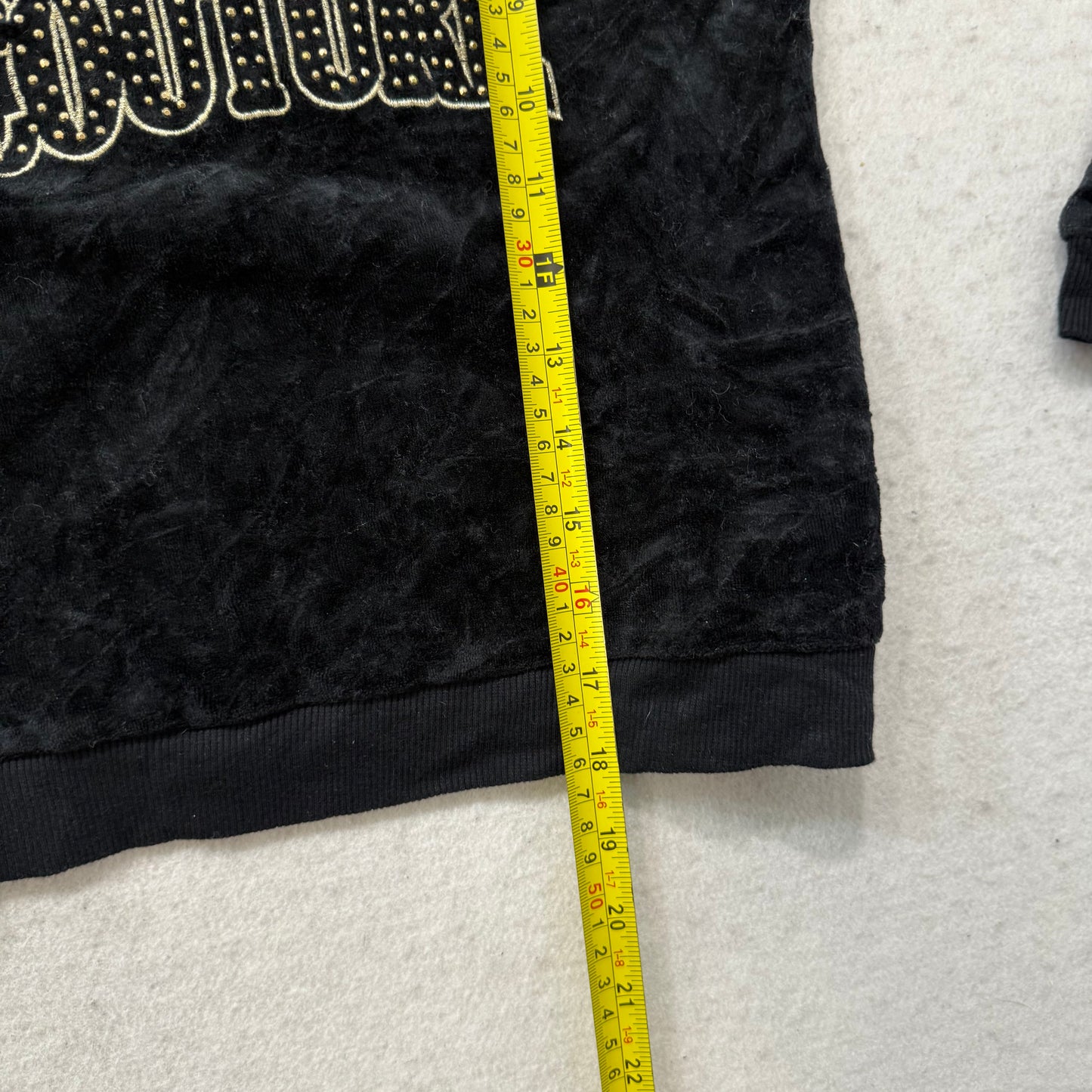 Juicy Couture Women's Black Velour Sweatshirt Crew Neck Studded logo Size 8/10