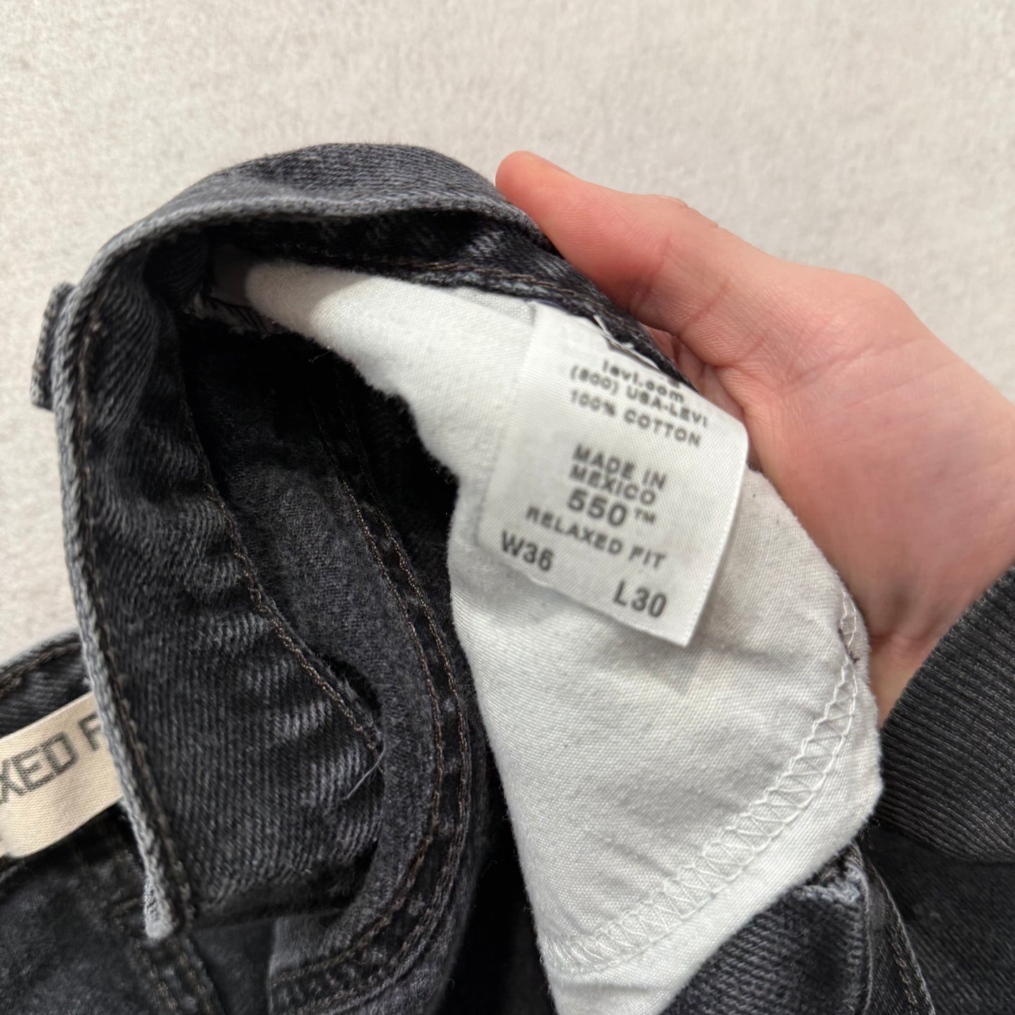 Levi's Strauss & Co 550 Men's Washed Black Denim Relaxed Fit Baggy Jeans Size 36